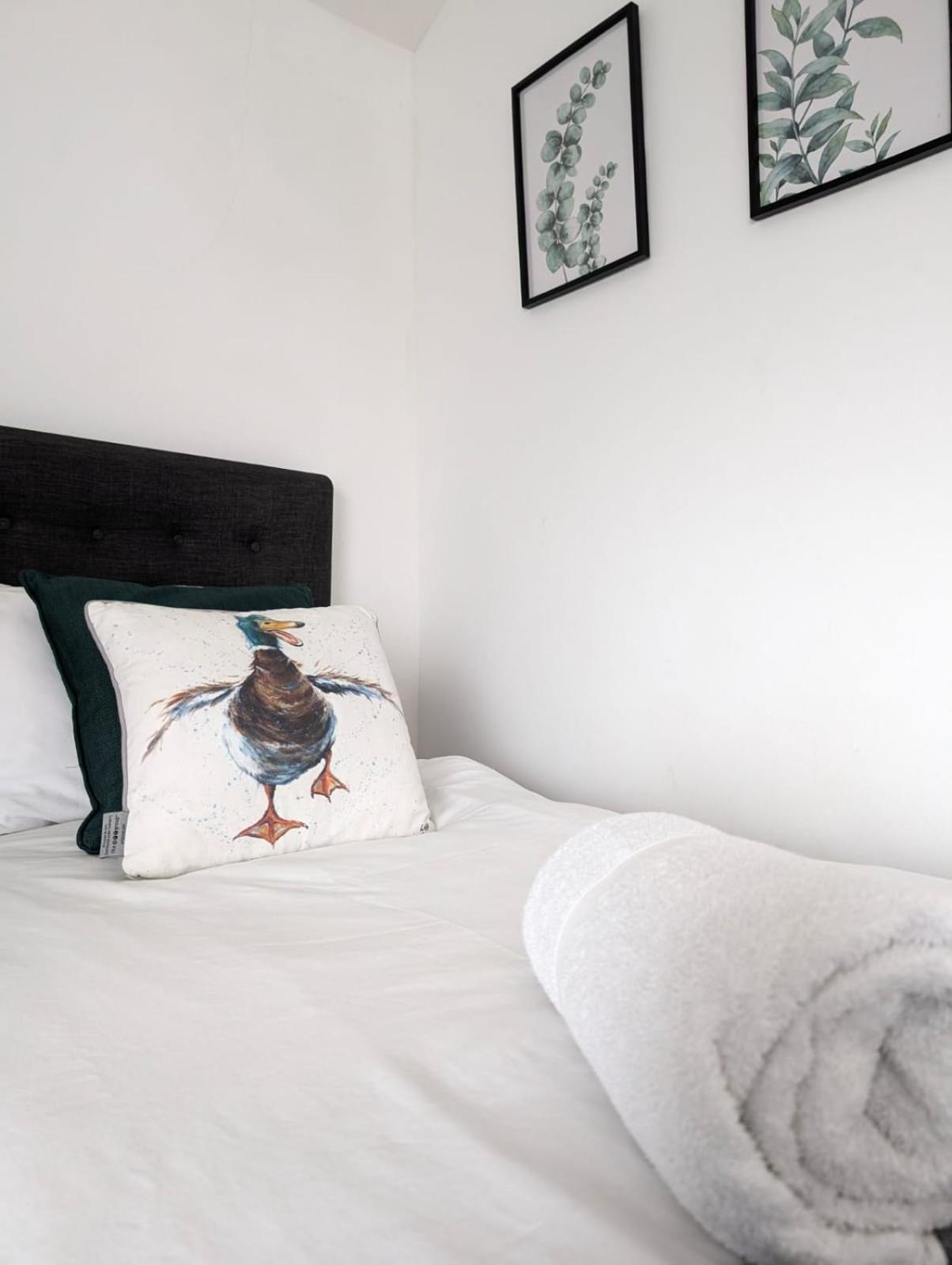 Apartamento 3Br-St Johns Hse-Free Parking-Workers-Kitchen-Wifi-Dog Friendly Doncaster Exterior foto